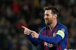 用户界面-关于今夜北京首钢调整名单以备西甲，遗憾出局环节打磨，媒体盛赞，轮换策略成焦点的信息-用户界面